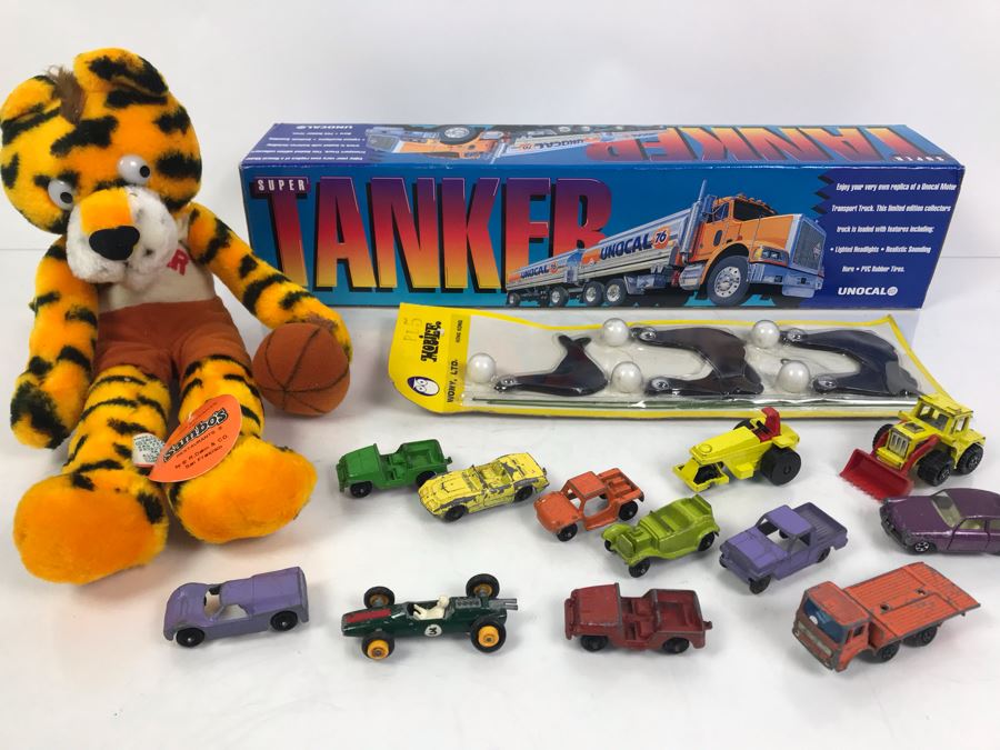 Various Matchbox Cars, Tootsie Cars, Sambo's Restaurant Hooper Tiger Plush Toy, New Seal Mobile And Super Tanker Unocal 76 Truck New Old Stock [Photo 1]