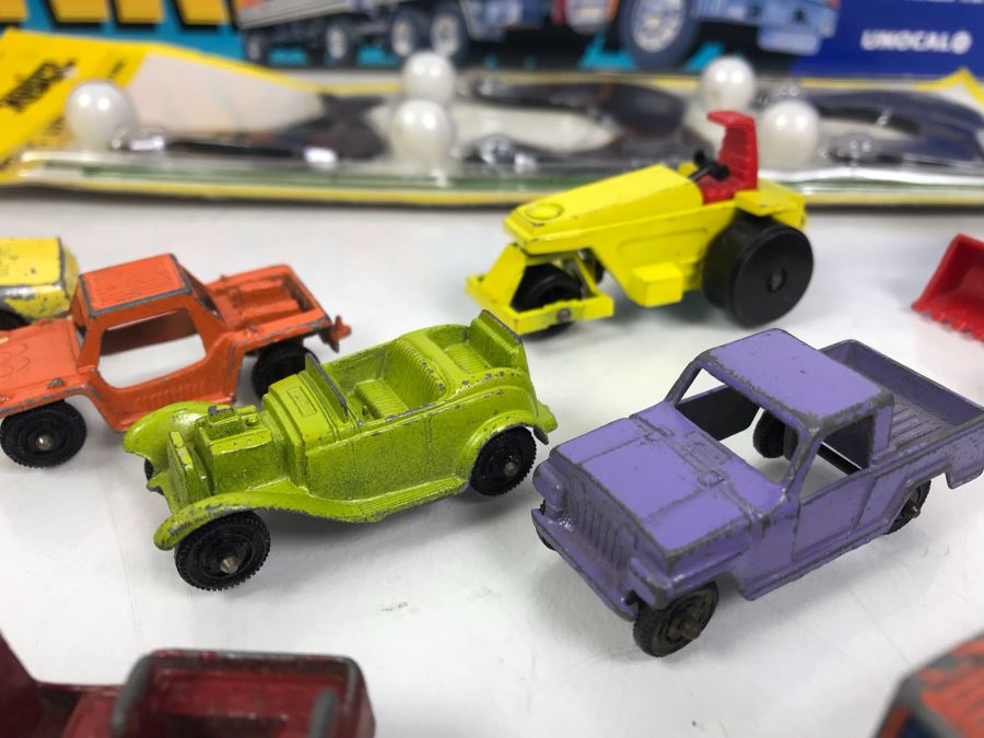 Various Matchbox Cars, Tootsie Cars, Sambo's Restaurant Hooper Tiger Plush Toy, New Seal Mobile And Super Tanker Unocal 76 Truck New Old Stock [Photo 7]