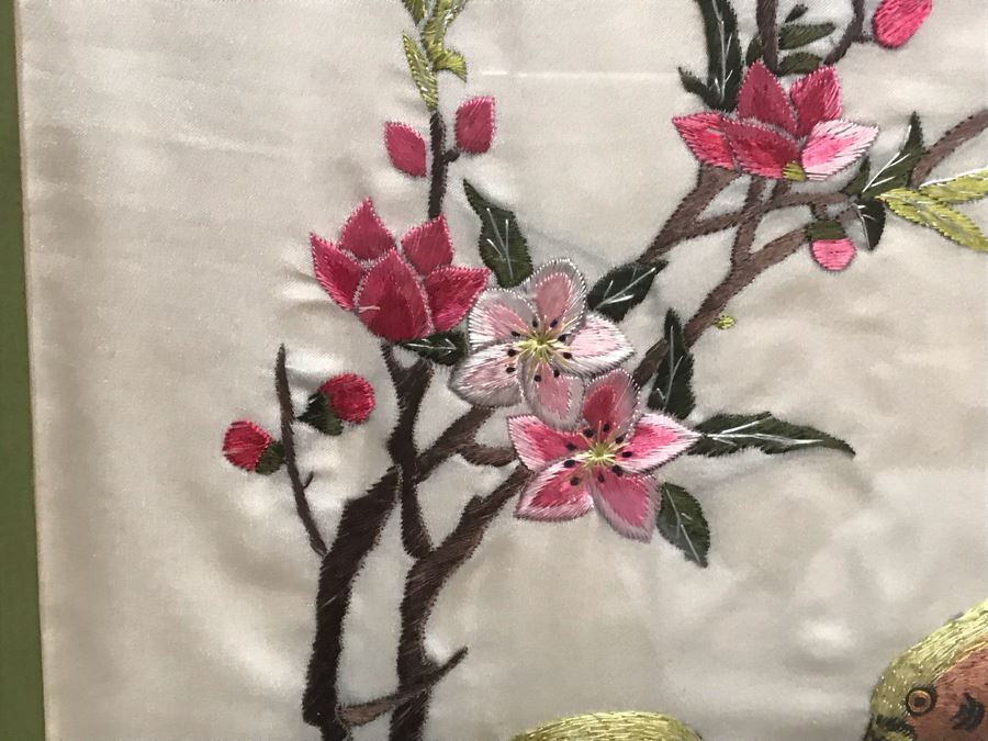 Chinese Silk Hand Embroidered Embroidery Stitching Bird Floral Artwork 24' X 28' [Photo 5]