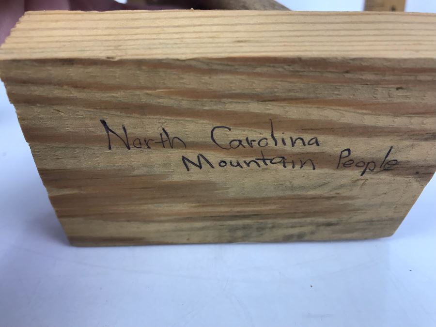 Pair Of Carved Wooden Folk Art Animals Made By North Carolina Moutain People [Photo 8]