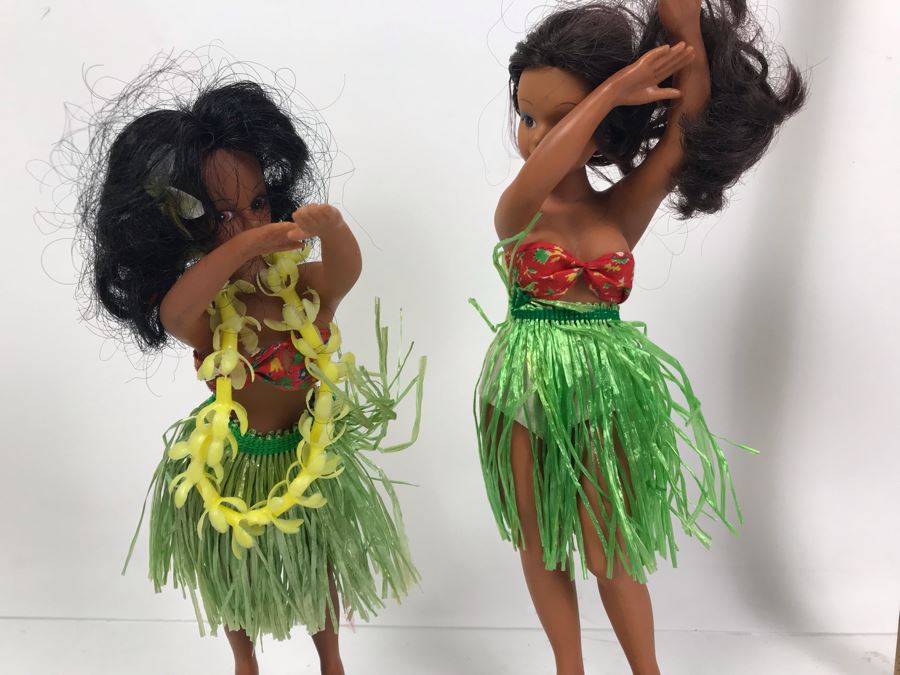 Pair Of Hawaiian Hula Girl Dolls [Photo 2]