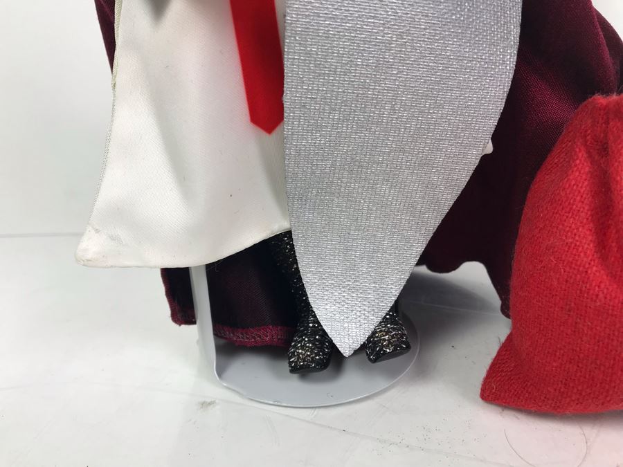House Of Nisbet St Nicholas Santa Claus Costume Doll And Knights Of Templar Peggy Nisbet Doll Made In England [Photo 8]