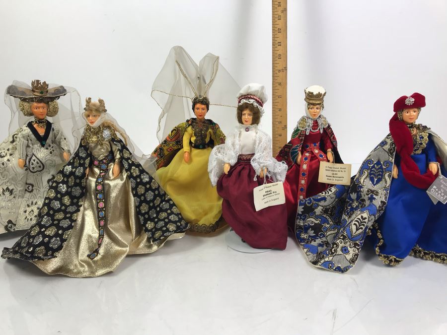 Collection Of (6) Peggy Nisbet Collectors Costume Dolls Made In England - See Photos [Photo 1]