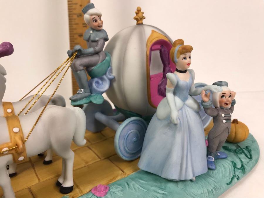 Large Cinderella Figurine Designed Exclusively For Walt Disney Theme Parks & Resorts Made In Japan 12'L Retailed For $195  [Photo 4]