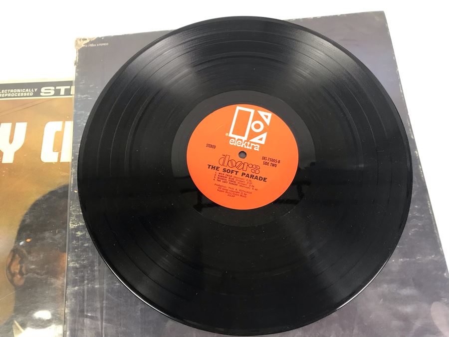 (4) Vintage Vinyl Records: Cheap Thrills Big Brother & The Holding Company (Janis Joplin), The Doors, Ray Charles And The Beatles [Photo 12]