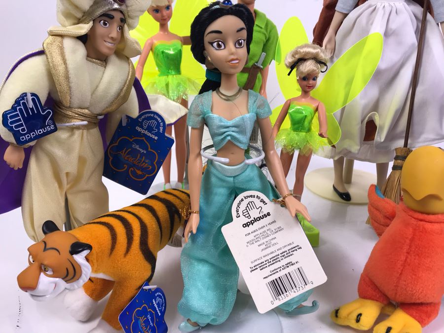 Collection Of Walt Disney Dolls From Aladdin, Cinderella, Peter Pan [Photo 5]