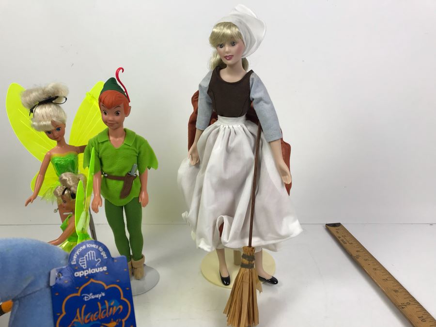 Collection Of Walt Disney Dolls From Aladdin, Cinderella, Peter Pan [Photo 11]