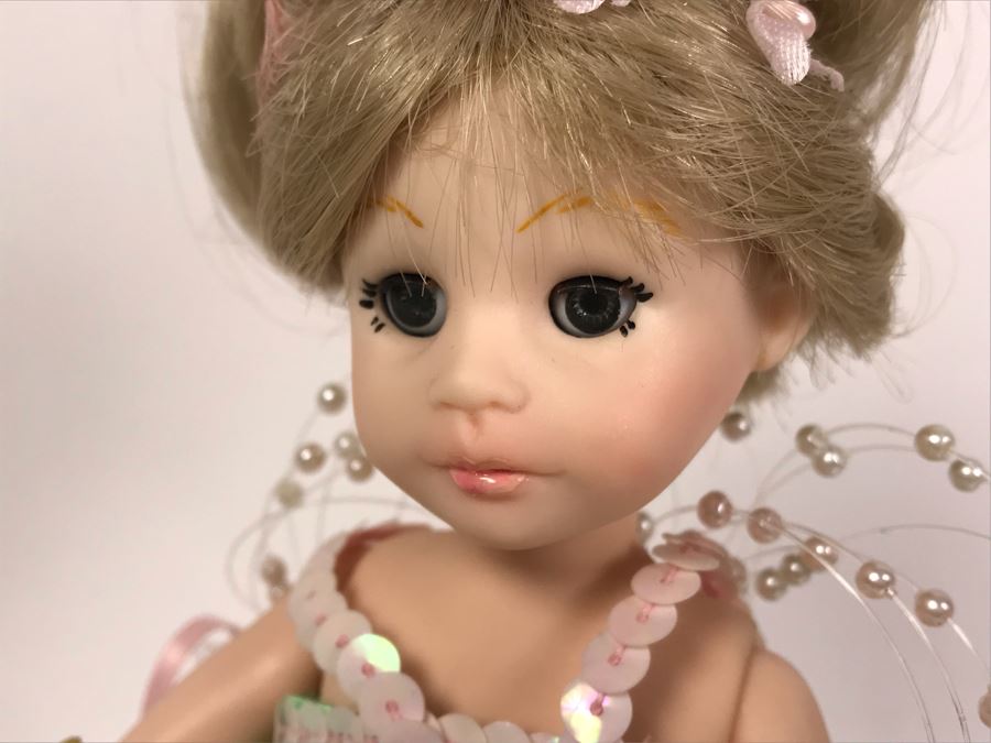 Vintage 1988 Robin Woods Tinkerbell Favorite Friends Of Fantasy Doll With $50 Disneyland Price Tag And (4) Vintage Schmid Disneyland Electronic Music Boxes: Cinderella, Snow White, Sleeping Beauty, The Little Mermaid [Photo 13]