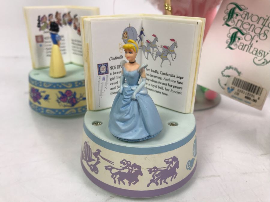 Vintage 1988 Robin Woods Tinkerbell Favorite Friends Of Fantasy Doll With $50 Disneyland Price Tag And (4) Vintage Schmid Disneyland Electronic Music Boxes: Cinderella, Snow White, Sleeping Beauty, The Little Mermaid [Photo 3]