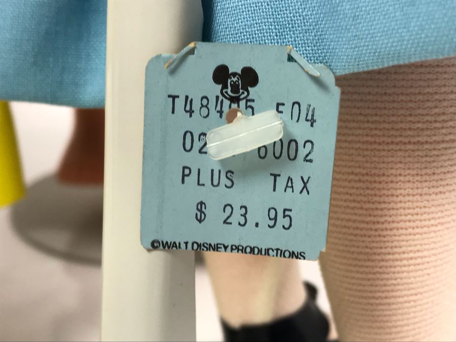 Various Vintage Dolls Including Walt Disney's Cinderella, Snow White, Sleeping Beauty, Alice In Wonderland Designed By Faith Wick For R. Dakin (Some With Original Disneyland Price Tags) [Photo 16]
