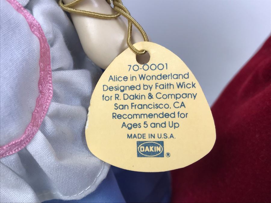 Various Vintage Dolls Including Walt Disney's Cinderella, Snow White, Sleeping Beauty, Alice In Wonderland Designed By Faith Wick For R. Dakin (Some With Original Disneyland Price Tags) [Photo 19]