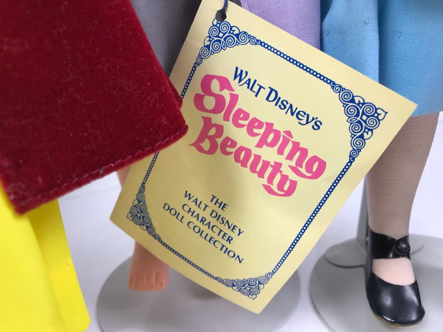 Various Vintage Dolls Including Walt Disney's Cinderella, Snow White, Sleeping Beauty, Alice In Wonderland Designed By Faith Wick For R. Dakin (Some With Original Disneyland Price Tags) [Photo 12]