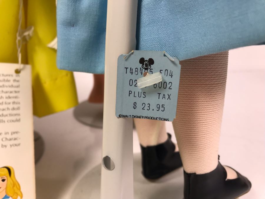 Various Vintage Dolls Including Walt Disney's Cinderella, Snow White, Sleeping Beauty, Alice In Wonderland Designed By Faith Wick For R. Dakin (Some With Original Disneyland Price Tags) [Photo 15]