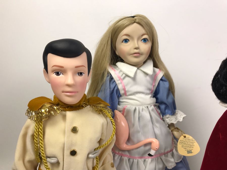 Various Vintage Dolls Including Walt Disney's Cinderella, Snow White, Sleeping Beauty, Alice In Wonderland Designed By Faith Wick For R. Dakin (Some With Original Disneyland Price Tags) [Photo 5]