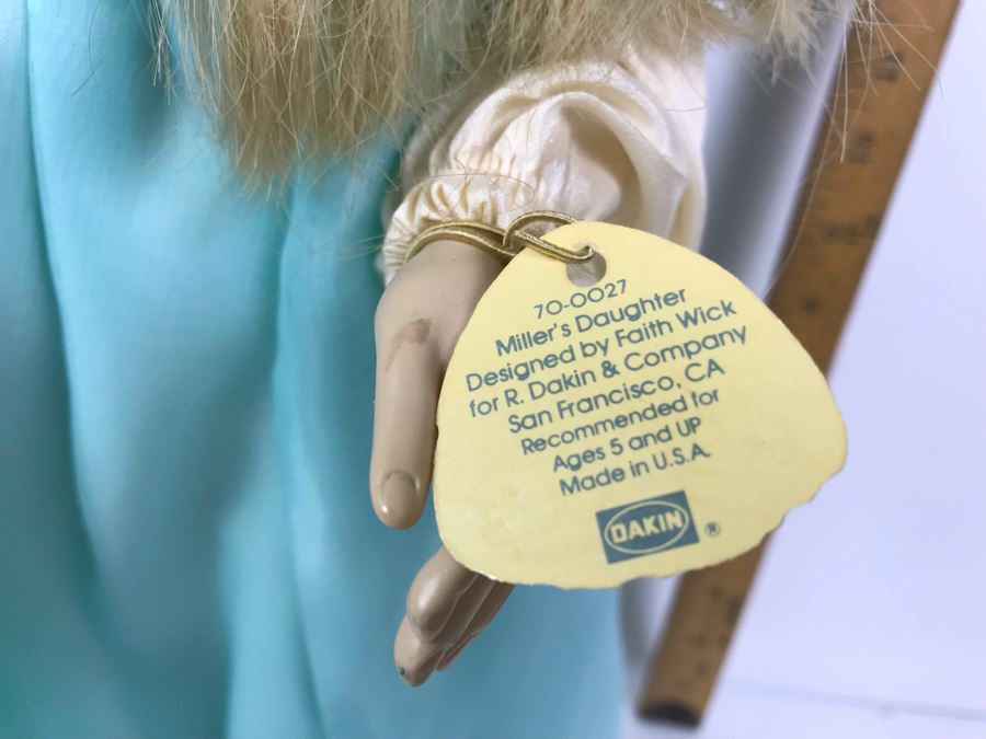 Large Madame Alexander Doll And Faith Wick For Elegante Dools By Dakin 19'H [Photo 10]