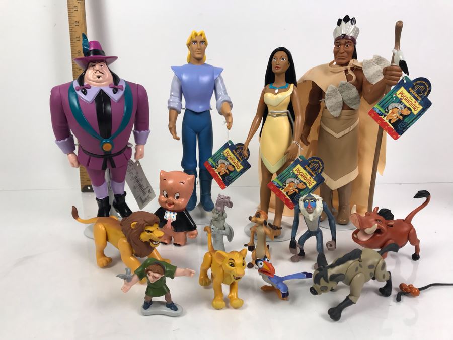 Various Disney Dolls Including Pocahontas Some With Original Tags And Vintage Warner Bros Porky Pig Doll