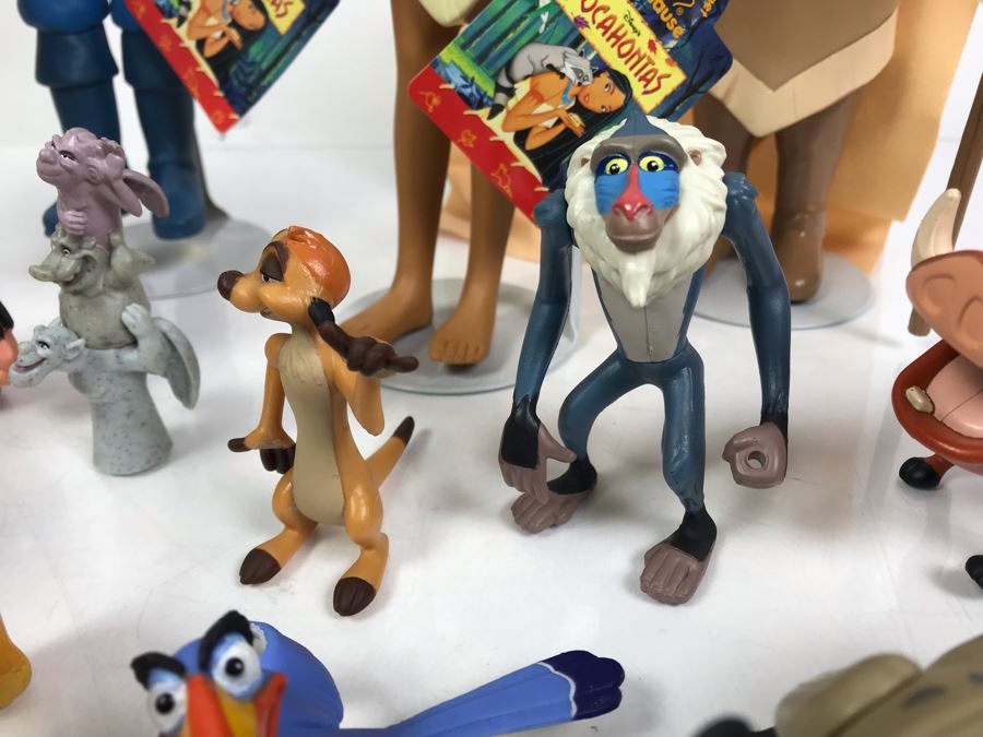 Various Disney Dolls Including Pocahontas Some With Original Tags And Vintage Warner Bros Porky Pig Doll [Photo 8]