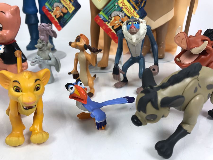 Various Disney Dolls Including Pocahontas Some With Original Tags And Vintage Warner Bros Porky Pig Doll [Photo 4]