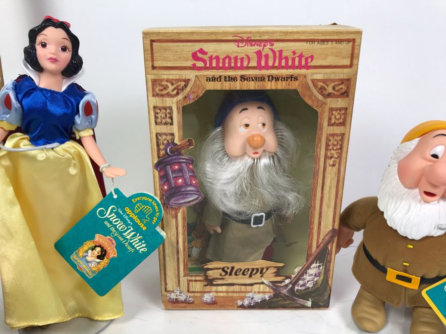 disney snow white and the seven dwarfs dolls