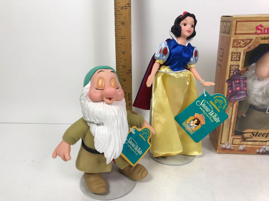 disney snow white and the seven dwarfs dolls