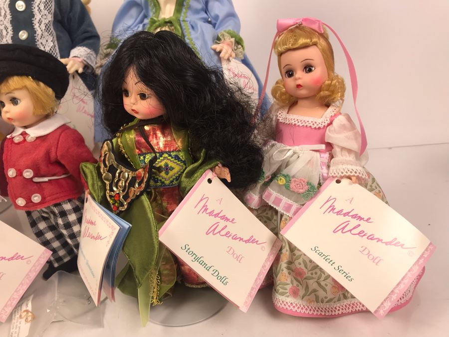 (9) Vintage Madame Alexander Dolls: Americana Collection, Miniature Showcase, Juliet, Queen Isabella, Scarlett Series, Storyland Dolls, Renoir Girl, Renoir, Manet [Photo 6]