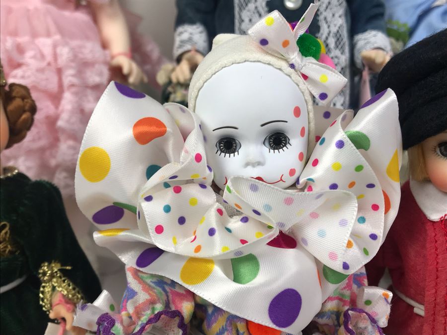 (9) Vintage Madame Alexander Dolls: Americana Collection, Miniature Showcase, Juliet, Queen Isabella, Scarlett Series, Storyland Dolls, Renoir Girl, Renoir, Manet [Photo 4]