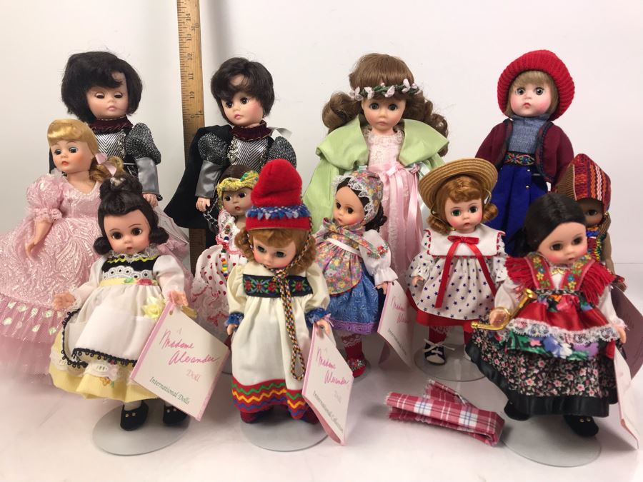 (12) Vintage Madame Alexander Dolls: Romance Collection, Lissy Collection, International Collection, Portrettes Series