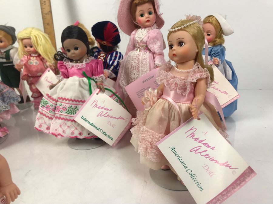 (12) Vintage Madame Alexander Dolls: Americana Collection, Storyland Dolls, International Collection, Portrettes Series, Little Women, Romeo [Photo 7]