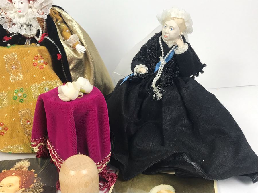 Vintage 1970's Limited Edition Peggy Nisbet Dolls With Certificates Of Authenticity: Queen Elizabet I, Queen Victoria, H.R.H. Prince Philip, H.M. Queen Elizabeth II And Lade Jane Grey All Signed By Alison Nisbet On Cert [Photo 14]