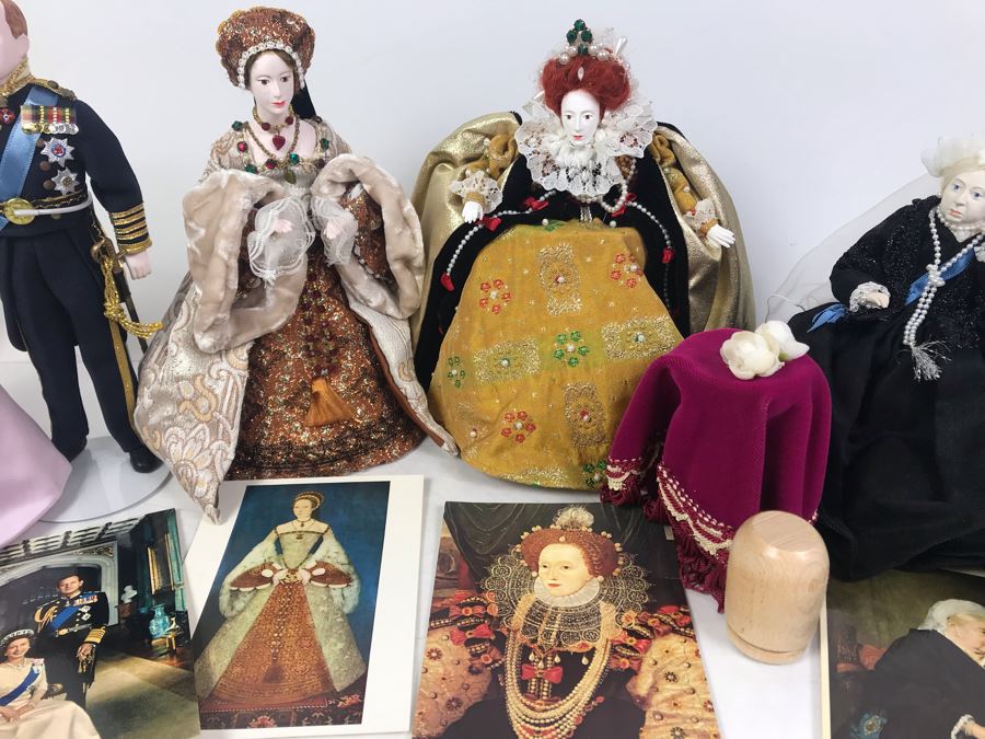 Vintage 1970's Limited Edition Peggy Nisbet Dolls With Certificates Of Authenticity: Queen Elizabet I, Queen Victoria, H.R.H. Prince Philip, H.M. Queen Elizabeth II And Lade Jane Grey All Signed By Alison Nisbet On Cert [Photo 16]