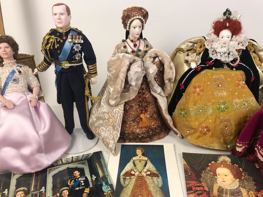 Vintage 1970's Limited Edition Peggy Nisbet Dolls With Certificates Of Authenticity: Queen Elizabet I, Queen Victoria, H.R.H. Prince Philip, H.M. Queen Elizabeth II And Lade Jane Grey All Signed By Alison Nisbet On Cert [Photo 18]