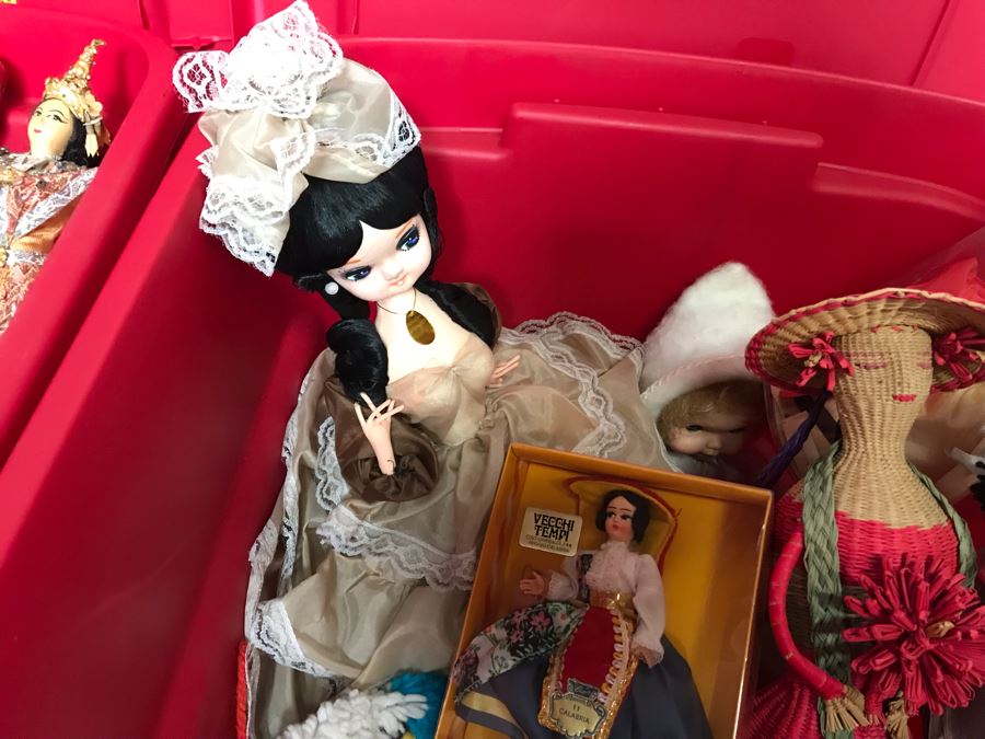 MEGA Vintage Doll Lot With 30' Mattel Marie Osmond Doll, Native American Barbie Doll, International Dolls, Disney Dolls And Tons More - 6 Large Tubs Filled! - See Photos [Photo 31]