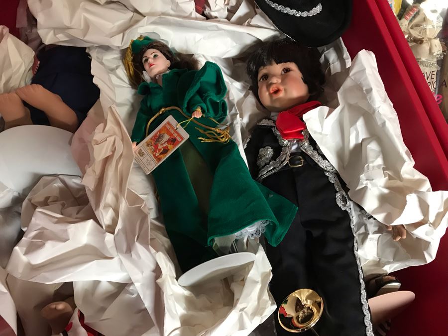 MEGA Vintage Doll Lot With 30' Mattel Marie Osmond Doll, Native American Barbie Doll, International Dolls, Disney Dolls And Tons More - 6 Large Tubs Filled! - See Photos [Photo 10]