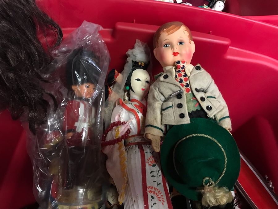 MEGA Vintage Doll Lot With 30' Mattel Marie Osmond Doll, Native American Barbie Doll, International Dolls, Disney Dolls And Tons More - 6 Large Tubs Filled! - See Photos [Photo 18]