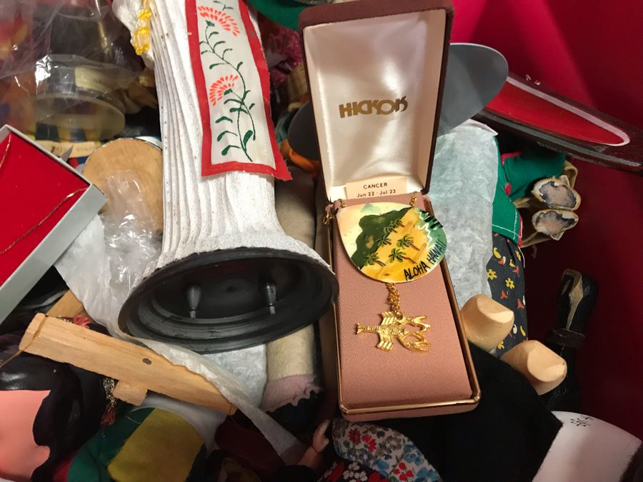 MEGA Vintage Doll Lot With 30' Mattel Marie Osmond Doll, Native American Barbie Doll, International Dolls, Disney Dolls And Tons More - 6 Large Tubs Filled! - See Photos [Photo 20]