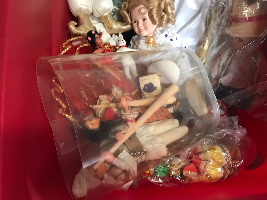MEGA Vintage Doll Lot With 30' Mattel Marie Osmond Doll, Native American Barbie Doll, International Dolls, Disney Dolls And Tons More - 6 Large Tubs Filled! - See Photos [Photo 16]