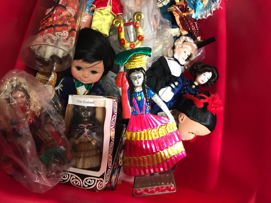 MEGA Vintage Doll Lot With 30' Mattel Marie Osmond Doll, Native American Barbie Doll, International Dolls, Disney Dolls And Tons More - 6 Large Tubs Filled! - See Photos [Photo 24]