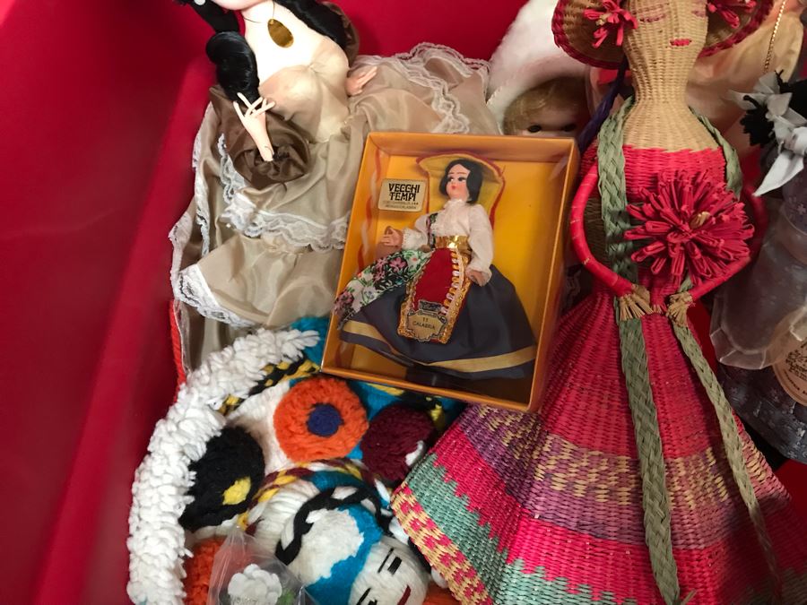 MEGA Vintage Doll Lot With 30' Mattel Marie Osmond Doll, Native American Barbie Doll, International Dolls, Disney Dolls And Tons More - 6 Large Tubs Filled! - See Photos [Photo 33]