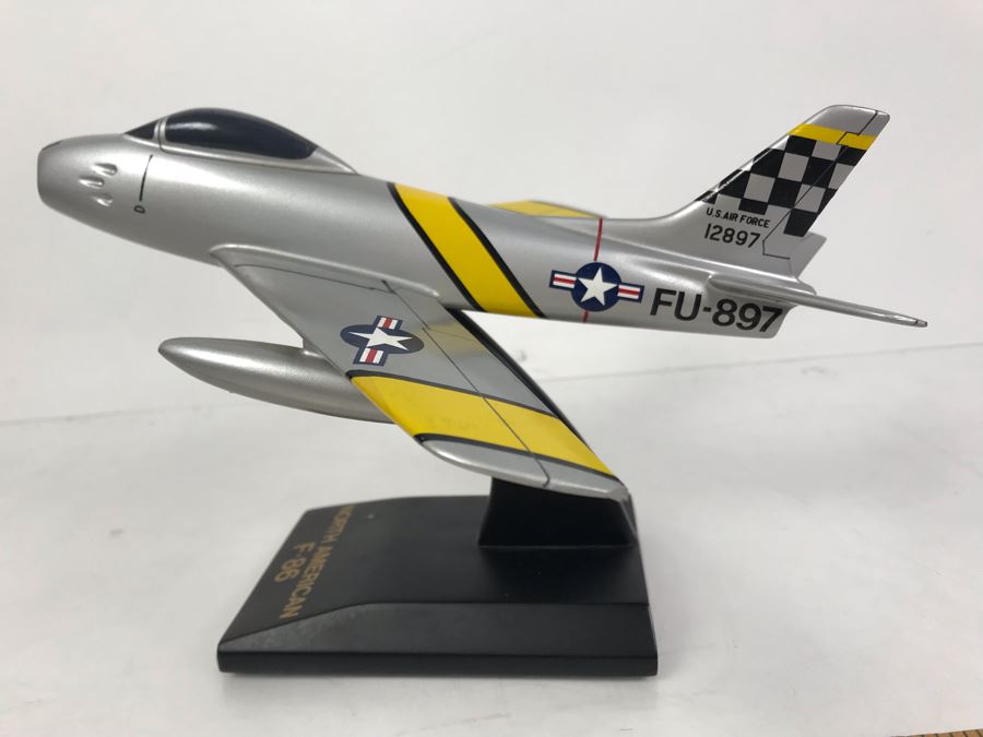 Vintage USAF Jet Airplane Model North American F-86 [Photo 8]