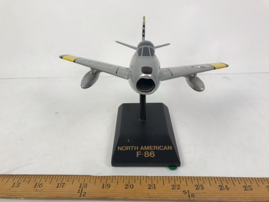 Vintage USAF Jet Airplane Model North American F-86 [Photo 4]