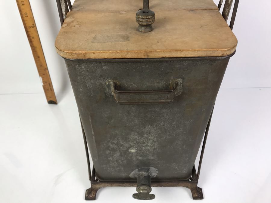 Vintage Dazey Churn & Mfg Co Industrial Mechanical Hand Crank Butter Churn St. Louis, MO 25'H [Photo 9]