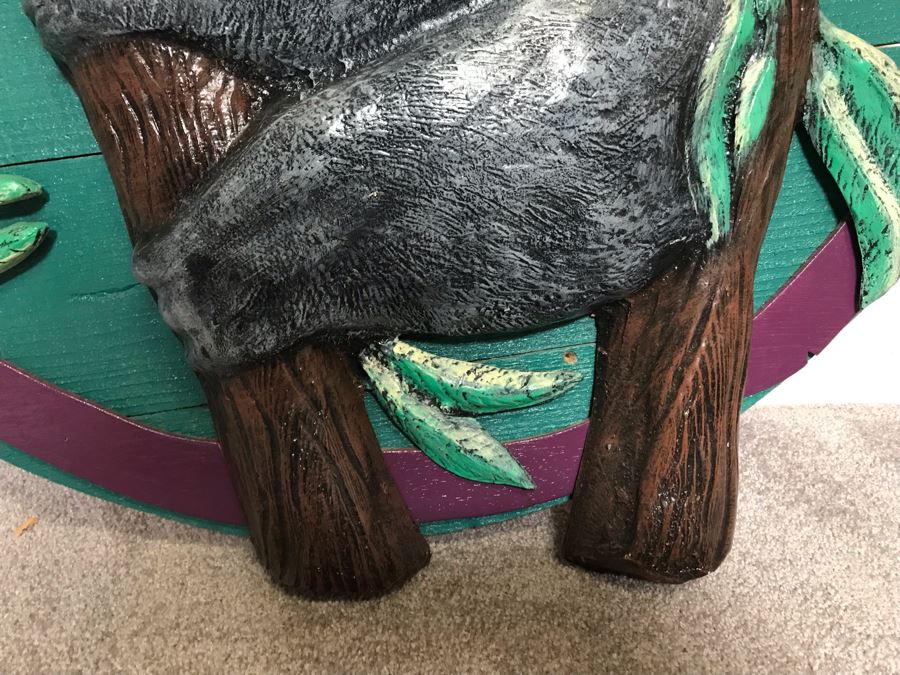 Wooden Wall Plaque With Embossed Plastic Koala Bear From Outback Steakhouse 30'R [Photo 5]