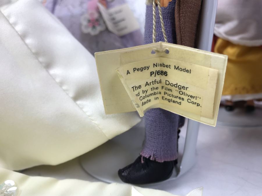 Vintage Collection Of (10) Peggy Nisbet Costume Dolls Including Robin Hood, Sarah Duchess Of York, Oliver Twist And The Artful Dodger Made In England [Photo 11]
