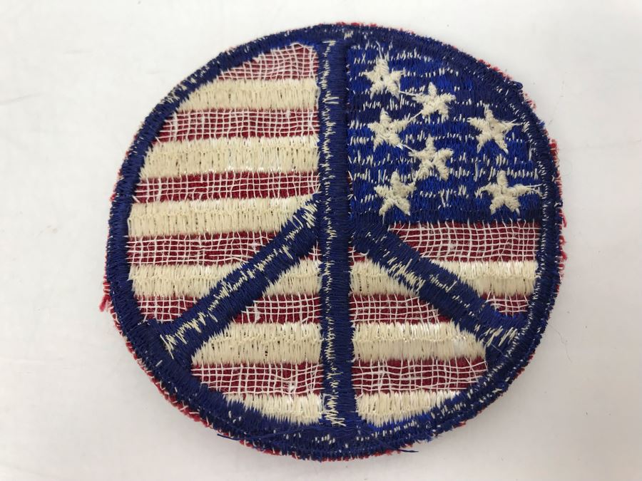 Vintage American Flag Peace Patch [Photo 3]