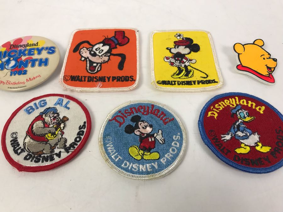 Vintage Walt Disney Disneyland Mickey Mouse Patch And Button Lot [Photo 3]