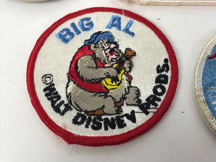 Vintage Walt Disney Disneyland Mickey Mouse Patch And Button Lot [Photo 4]