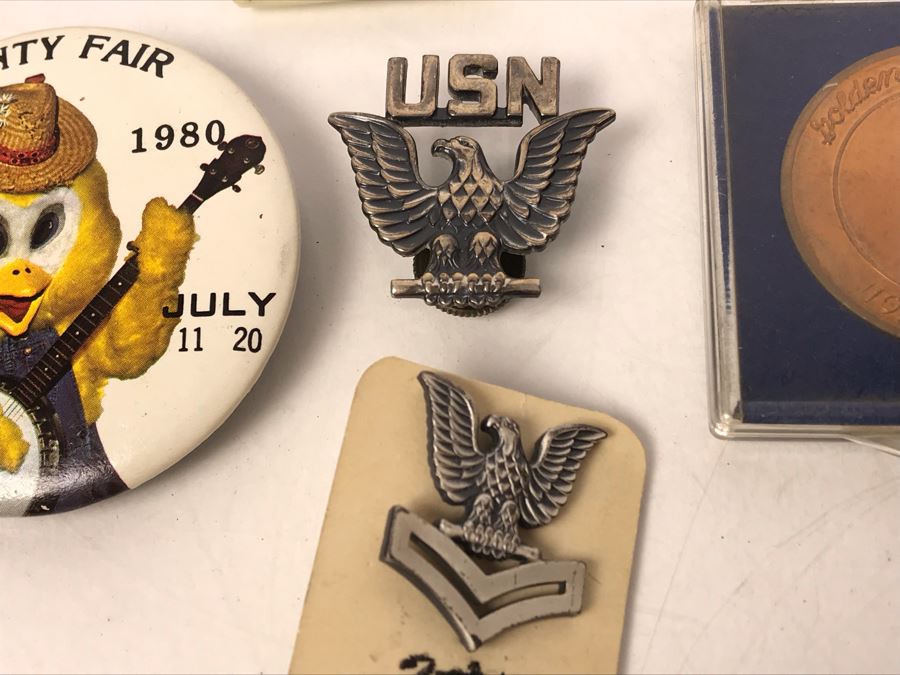 Collectibles Lot With Pins, Patches, Keychains, Bracelet Includes Airline Wings, Marilyn Monroe Brooch, Webelos, Girl Scouts, Trojans Football Brooch, USN, Snow White, Wells Fargo - See Photos [Photo 20]