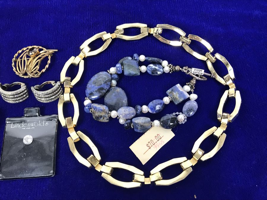 Costume Jewelry Lot With Some Silver: Monet, Trifari, Kramer, Coro - See Photos [Photo 14]