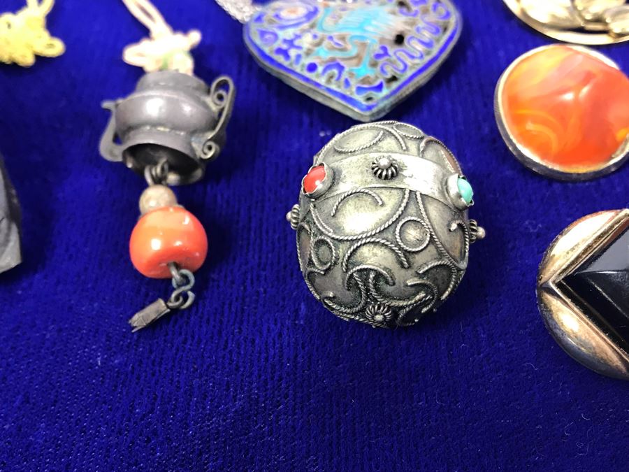 Costume Jewelry Lot With Some Silver: Monet, Trifari, Kramer, Coro - See Photos [Photo 8]