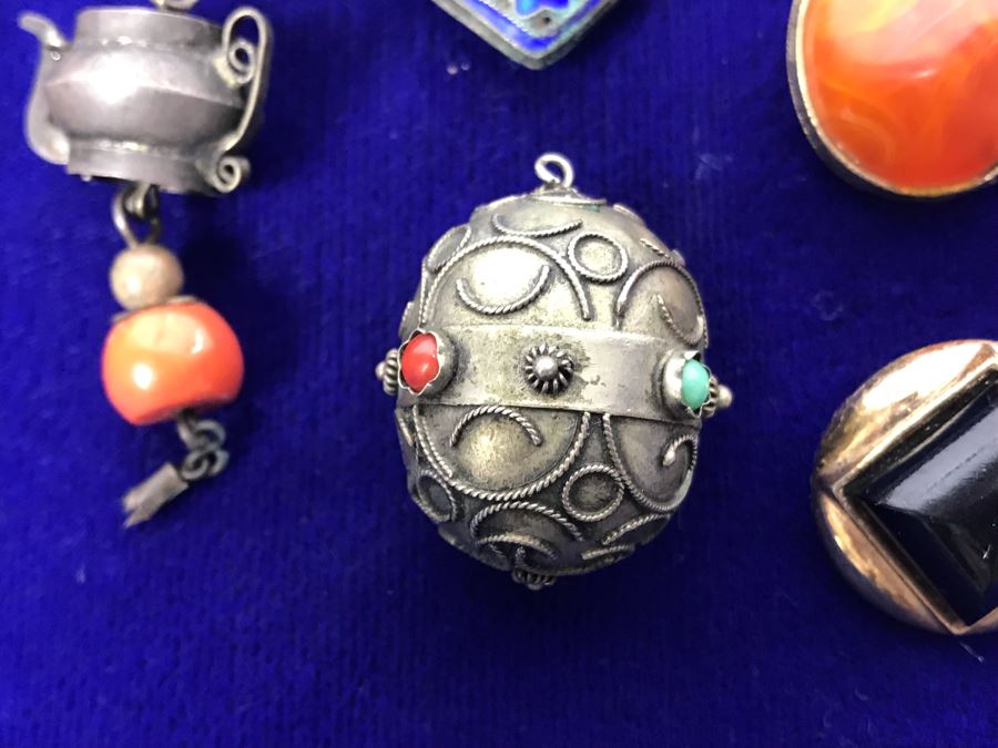 Costume Jewelry Lot With Some Silver: Monet, Trifari, Kramer, Coro - See Photos [Photo 7]